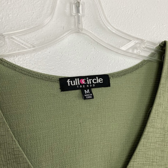 Green Crop Top - Picture 6 of 6